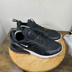 Nike Air Max 270 Shoes Mens Size 10.5 Black White AH8050-002 Running Sneakers